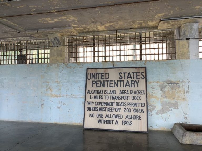 כלא אלקטרז (Alcatraz)