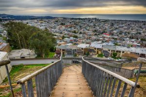 המדרגות בשכונת גולדן גייט הייטס (Golden Gate Heights)