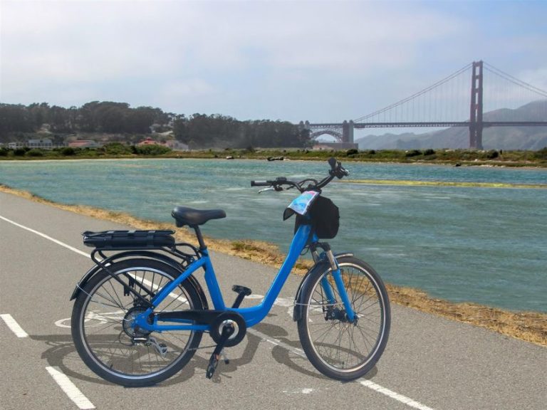 סיור באופניים חשמליות בסן פרנסיסקו